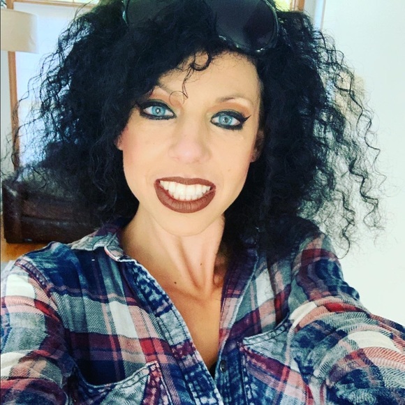 Meet your Posher, Laura - Picture 5 of 9